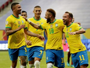 البرازيل تسعى لحصد اللقب