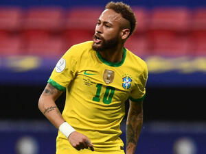 نيمار يقترب من رقم بيليه هداف البرازيل التاريخي برصيد 77 هدفاً