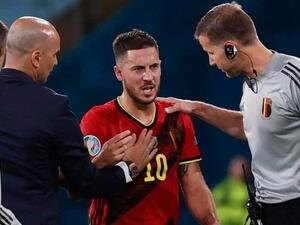 هازارد بعد تعرضه للإصابة