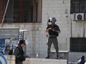 Israeli army carries out sweep operations at border with Lebanon