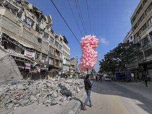 Gaza’s reconstruction critical for maintaining ceasefire, Hamas said.