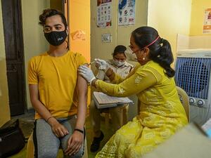 India surpassed the 30 million mark in COVID-19 cases