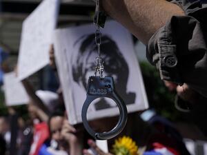 The US should end its economic blockade of Cuba