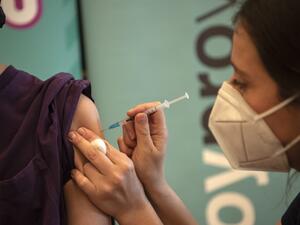 Over 2.75B COVID-19 vaccines taken worldwide.