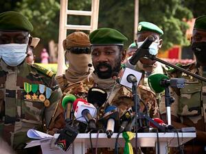 France suspend joint military operations with the Malian forces