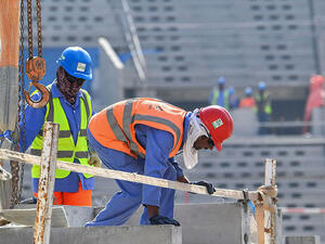 Migrant workers in Qatar are still complaining about job situations and low payments.