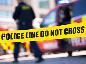  Shooting in US left seven people injured and one woman in the face.