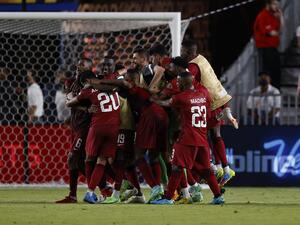 قطر إلى ربع النهائي