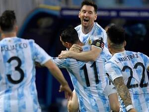 ميسي يقود الأرجنتين لنصف النهائي