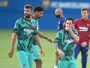 ميسي وبيكيه