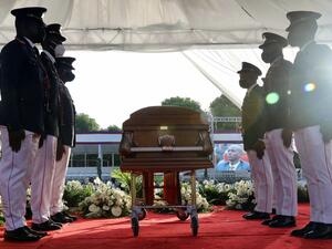 Haiti PM asked government to hold early elections