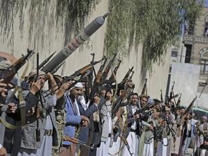 مقاتلون من جماعة أنصار الله