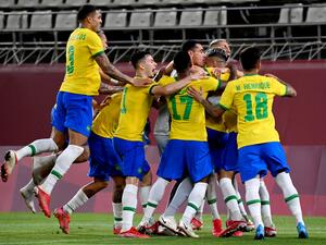 البرازيل إلى نهائي مسابقة كرة القدم