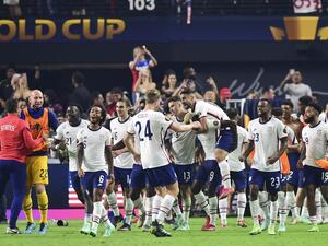 الولايات المتحدة تظفر باللقب