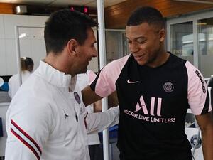 ميسي (يسار) ومبابي (المصدر: حساب مبابي الرسمي على إنستغرام)