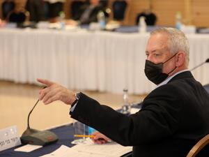 Mahmoud Abbas met Gantz