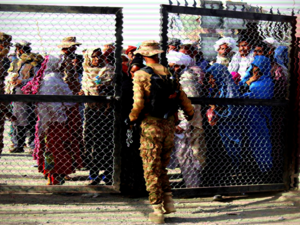 Afghans by Pakistan border