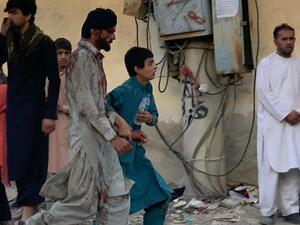 13 قتيلا على الاقل بتفجير انتحاري في محيط مطار كابول