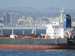 سفينة تتعرض للاختطاف في بحر عمان