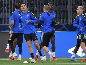 جانب من تدريبات مانشستر يونايتد الاستعدادية للمواجهة