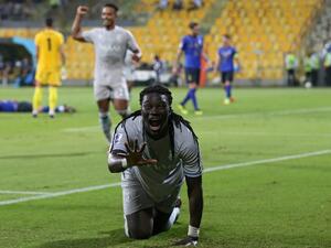 غوميز يحتفل بهدفه