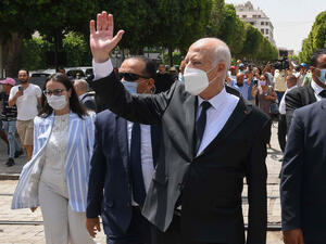 الطريق معبدة أمام قيس سعيد للتغيير