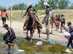 Haitian migrants are being deported by the US border partol.
