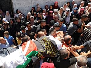 Israeli forces have shot dead at least five Palestinians in West Bank
