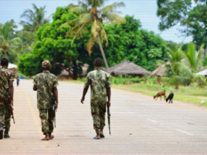 Al-Shabab militants walking around 