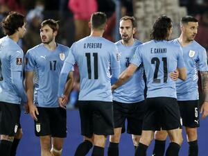 منتخب أوروغواي في مواجهة صعبة أمام نظيره الأوروغوياني
