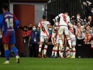 فايكانو يحقق فوزاً ثميناً على برشلونة
