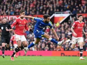 تاونزيند يعادل النتيجة لإيفرتون