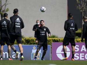 جانب من تدريبات الأرجنتين