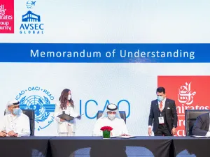 تعاون بين مجموعة الإمارات و"إيكاو" لتقديم برامج تعليمية وتدريبية