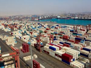 ميناء بندر بن عباس 