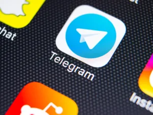  يعد تيليجرام من تطبيقات التراسل الفورية والمجانية التي تمكن المستخدمين من إمكانية تبادل  تبادل الرسائل بإمكانية تشفير عالية بما في ذلك الصور والفيديوهات