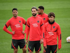 أتلتيكو مدريد يستعد لمواجهة ليفربول