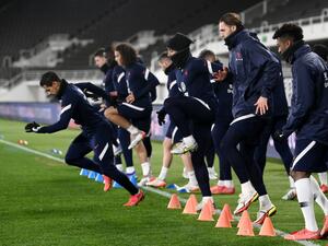 جانب من تدريبات منتخب فرنسا الاستعدادية لمواجهة فنلندا