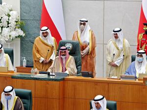 Kuwaiti emir accepts government resignation