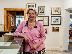  Angelique Coetzee: المتحور الجديد المرعب 