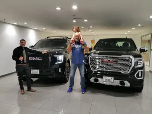 ’الكندي للسيارات‘ تقدّم شاحنة ’جي إم سي سييرا‘ للعام 2021 إلى النجم الرياضي الشهير فادي الخطيب الحائز على الكثير من الألقاب البارزة