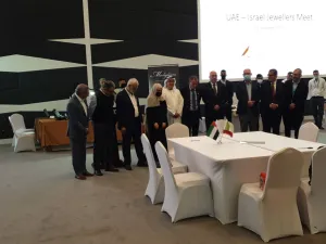 مركز دبي للسلع المتعددة ومجموعة دبي للذهب والمجوهرات يستضيفان وفداً من جمعية تجار المجوهرات الإسرائيليين  