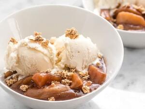 وصفات خريفية: تفاح ساخن بالزبدة