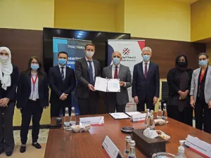 جامعة أبوظبي توقع مذكرة تفاهم مع شركة " تراكتبل"