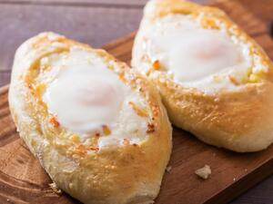 فطائر محشية بالجبنة 