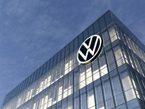 فولكس واجن تعتزم الاستثمار بـ100 مليون دولار في السيارات الكهربائية