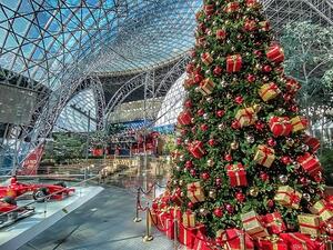 Ferrari World Abu Dhabi and Warner Bros. World Abu Dhabi Welcome Guests and Families To Celebrate This Festive Season and Be Part of History