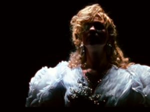 Farah Zeynep Abdullah as Bergen