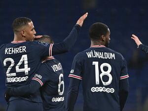 باريس سان جيرمان يتعادل مع غريمه