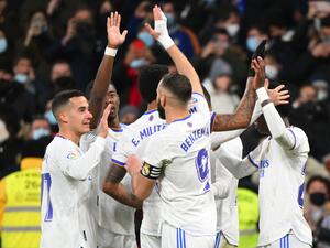 ريال مدريد يمني النفس بالتغلب على برشلونة